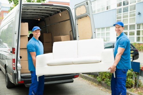 Easy booking process for reliable truck hire services in Brixton